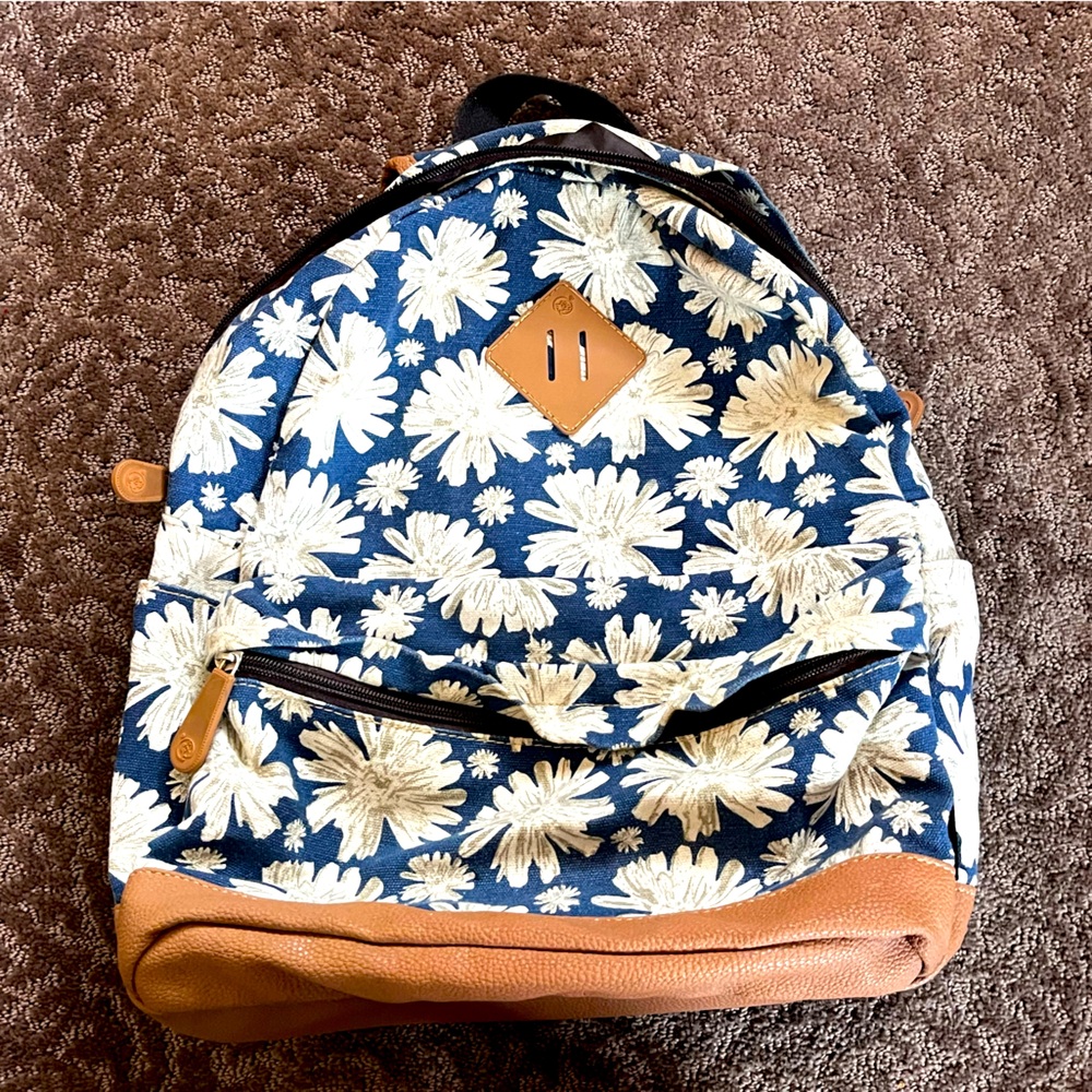 Cute floral backpack, excellent condition